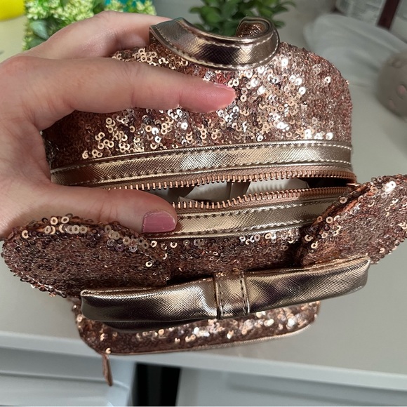 New with tags Disney loungefly rose gold mini backpack - Picture 4 of 10